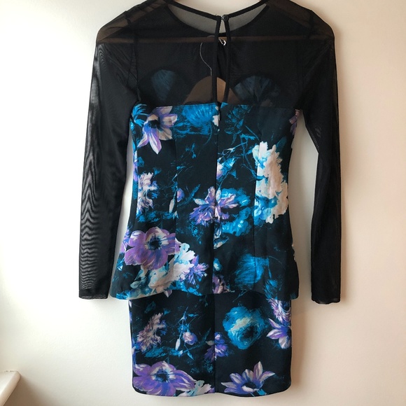 GUESS Chateau Floral Skirt Set NWOT - Picture 3 of 13